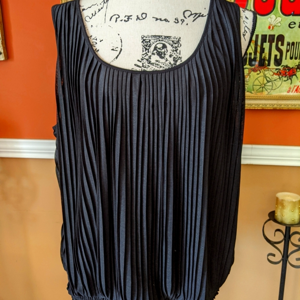 Women's Black Pleated Tank Top